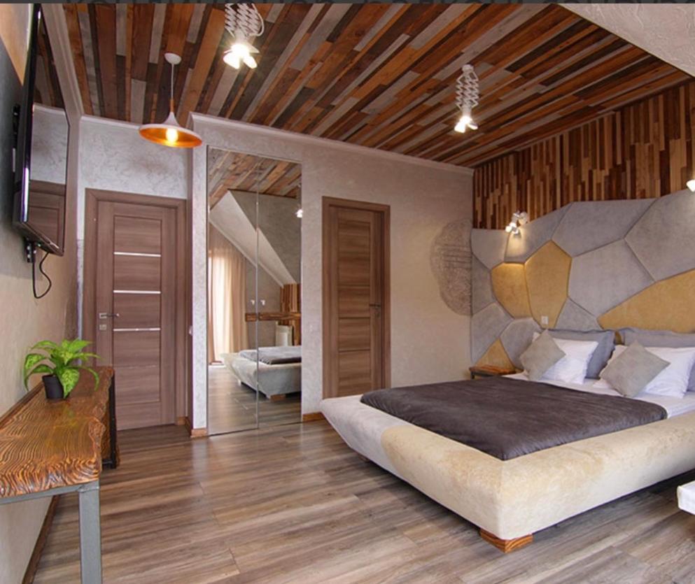 Four Seasons In Carpathians Hotel Мигово Екстериор снимка